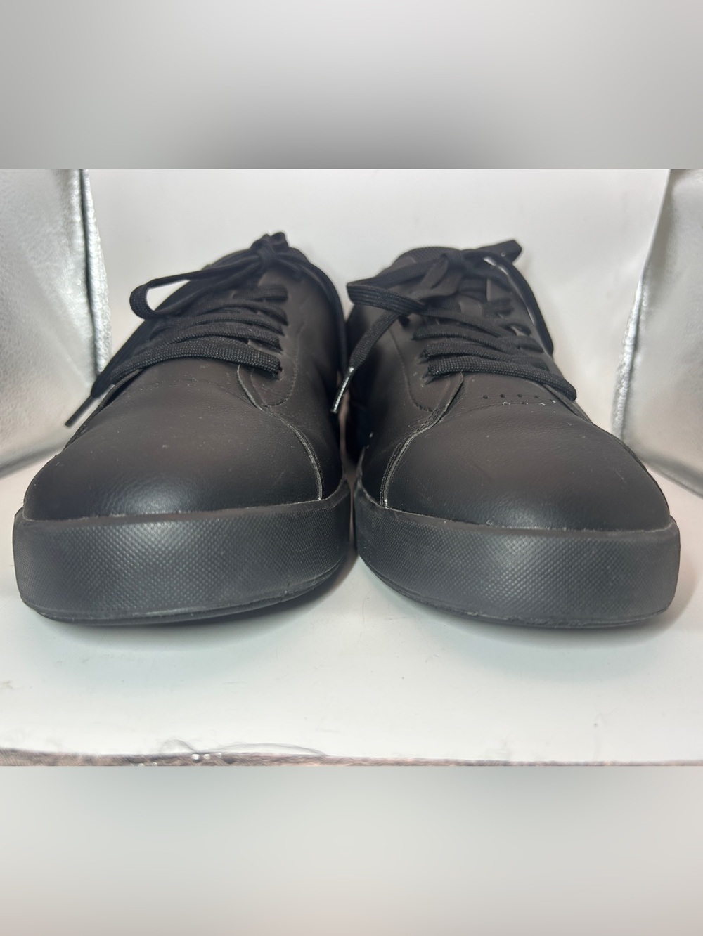 On Cloud Shoes Sneakers Mens The Roger Advantage Size 13 Triple Black Athletic - Picture 5 of 16
